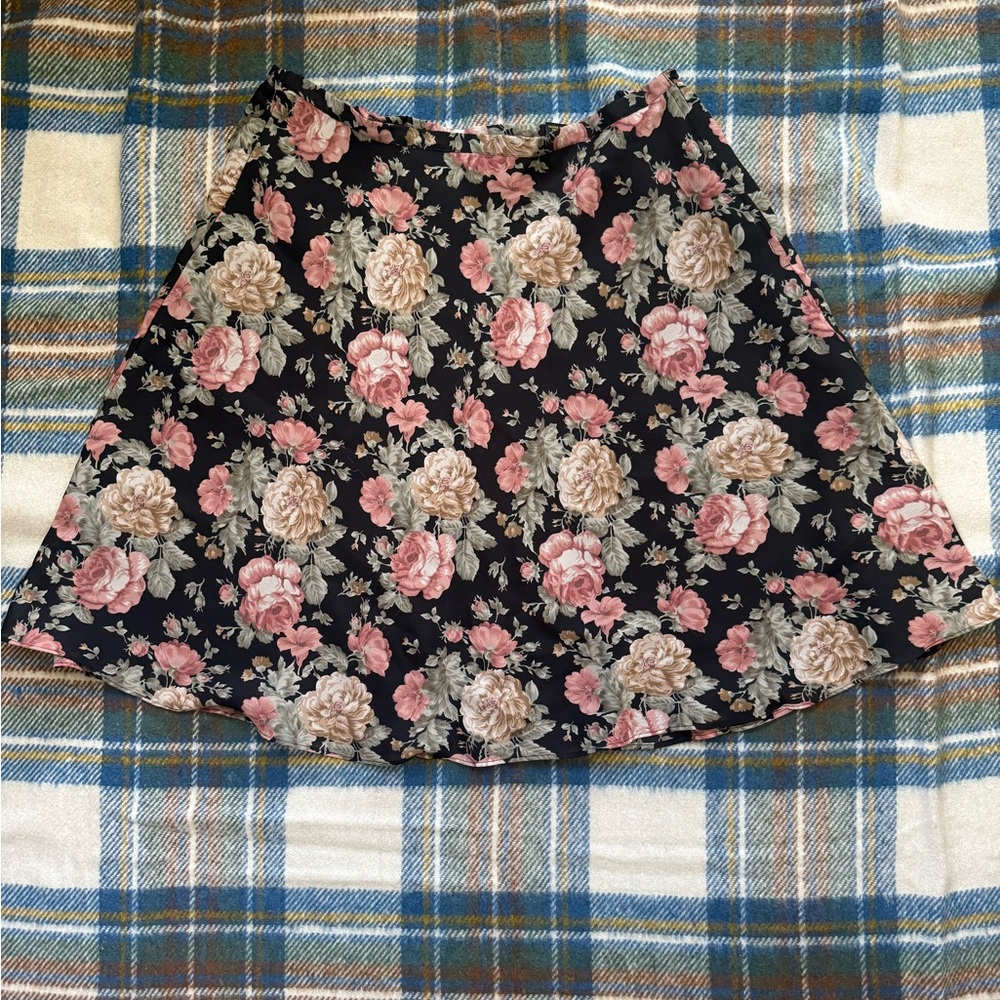 Vintage Express Black Floral Skater Skirt